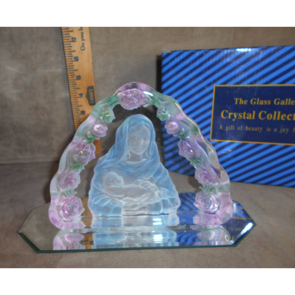 The Glass Gallery Crystal Collection #6 Madonna & Child Handmade Crystal w/Box - Picture 3 of 10